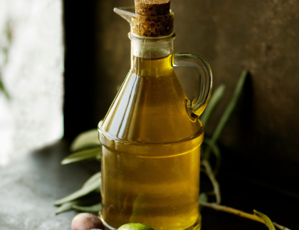 3 pasos ¿Cómo limpiar manchas de aceite suelos azulejo/piedra?